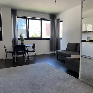  Apartment Luxury Waterfront
