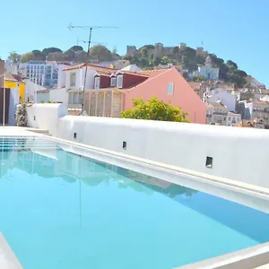 https://rh-aura-19-swimming-pool-terrace-view.hotels-lisbon-portugal.com